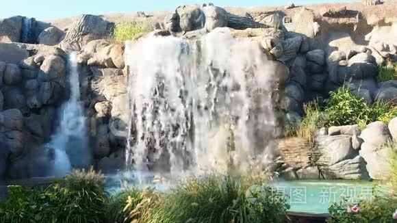 主题公园的瀑布视频