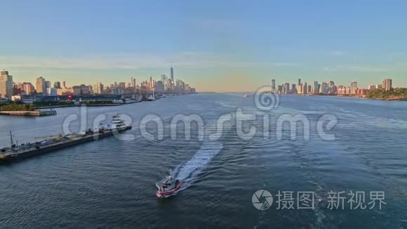 美国纽约哈德逊河船只空中录像