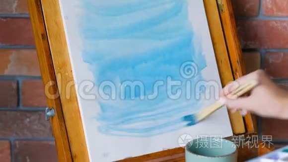 艺术家灵感画架蓝色水彩视频