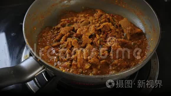 油炸猪肉咖喱视频