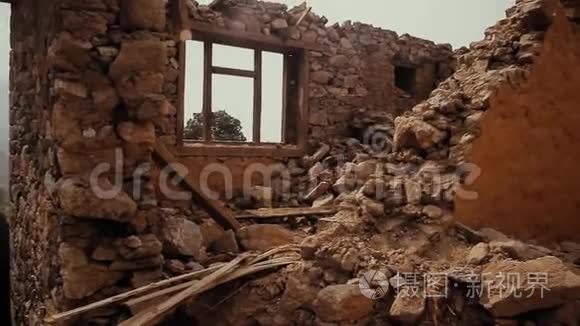 尼泊尔地震摧毁了建筑物视频