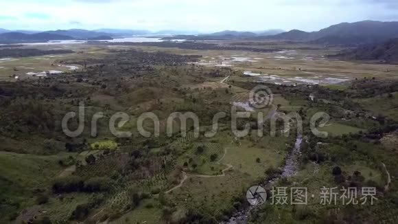 远山湖高地景观稻田视频
