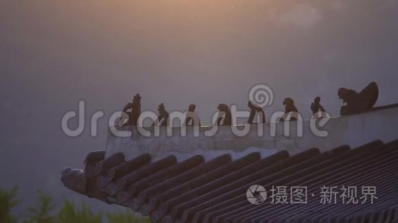 日落时的韩国传统建筑视频