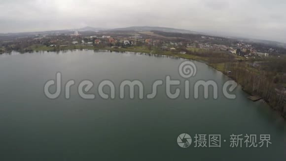 湖畔小镇航拍，乡村夜景，秋景