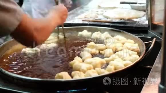 合上中国油炸圈饼视频