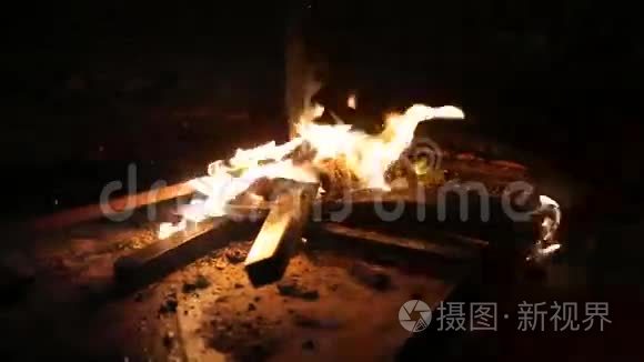 椅子着火了