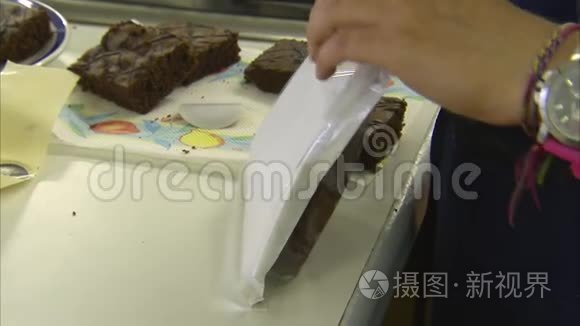 美味的巧克力饼要打包视频