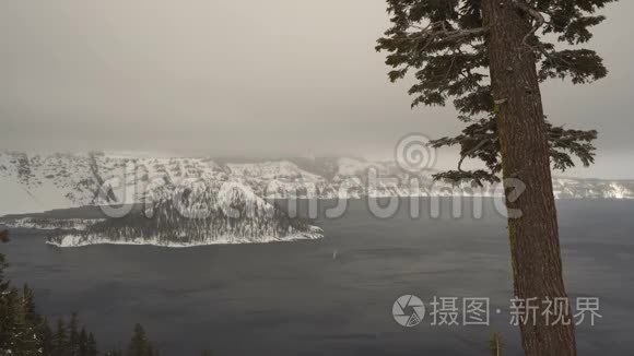 北缘冬季风暴岛火山湖雪花视频