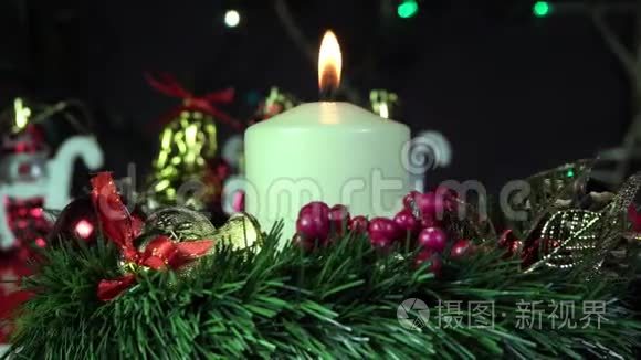 圣诞礼物盒和蜡烛孟加拉火视频