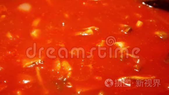 锅煮番茄汤