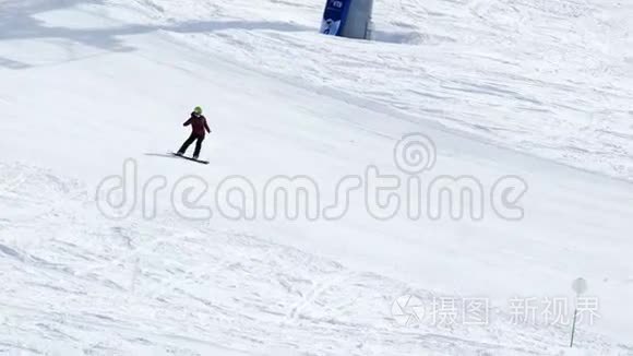 极端自由滑雪板滑雪山视频