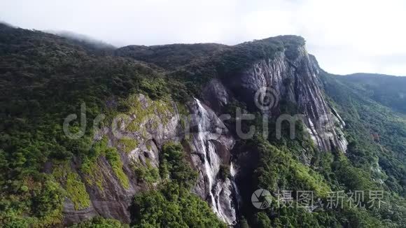 斯里兰卡亚当山顶山水高空拍摄视频