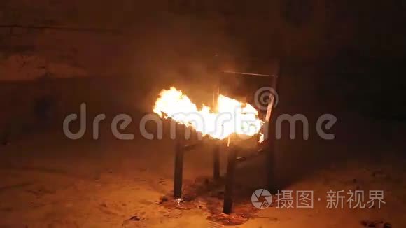 椅子着火了