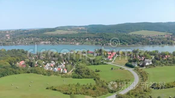 奥孚小村附近匈牙利风景的无人机航拍片
