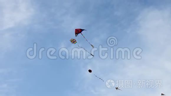 希腊节日期间在天空放风筝视频