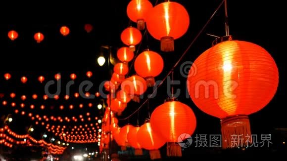 4K中国纸灯笼在晚上装饰为中国新年庆祝