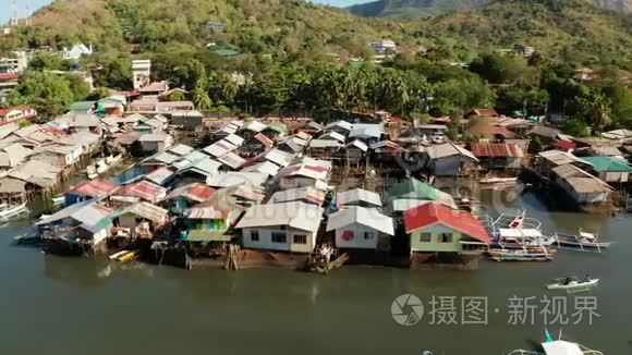 菲律宾巴拉望河沿岸的渔民之家视频