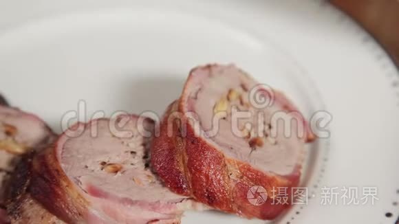 美味的培根包肉视频