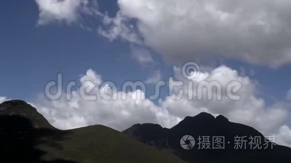 西澳大利亚州斯特林山脉的云影时间流逝