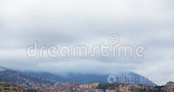 山上的雨云时间流逝视频