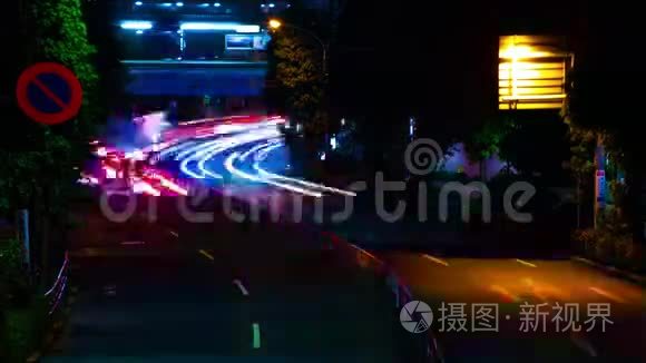 东京Suginami市中心城区街道的夜间时间