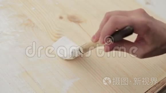 用毛笔作画视频