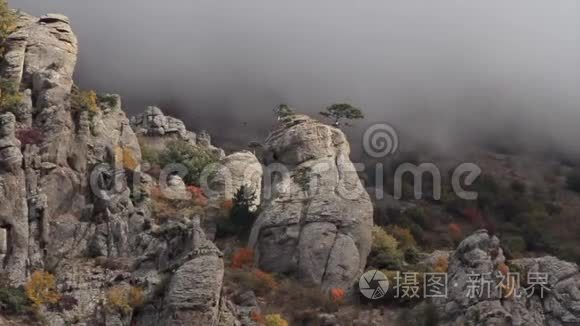 景观优美，山脉岩层.. 中枪。 冒险夏日自然美景.. 山脉之一