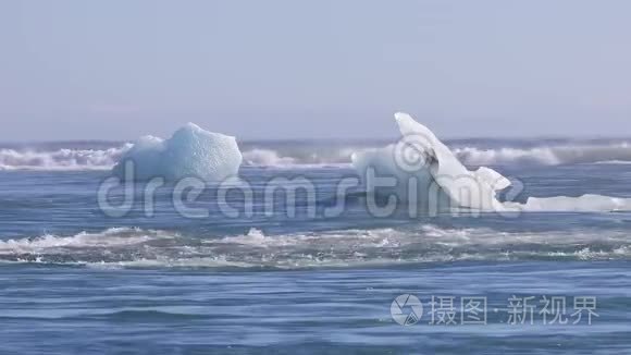 一大堆冰流向大西洋视频
