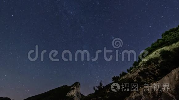 在山上有星星小径视频