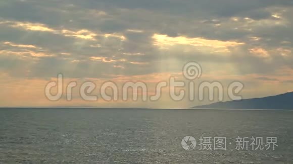 日落时迅速地流云视频