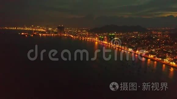 黑洋湾及远夜城的鸟瞰图