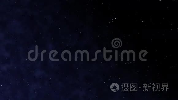 穿越充满气体和恒星的全高清晰度三维空间