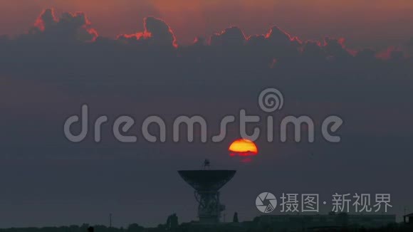 外层空间无线电通信系统视频