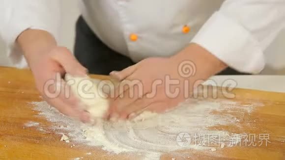 为饺子做面团