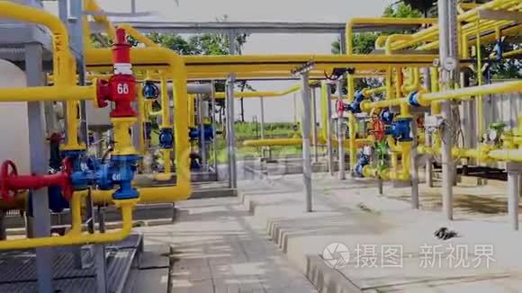 天然气生产和加工厂的管道系统视频