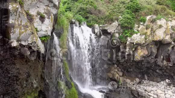 韩国济州岛小镇瀑布视频