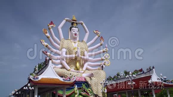 普莱莱莱姆寺观音雕像-岛上主要标志和流行地标。 旅游和观光