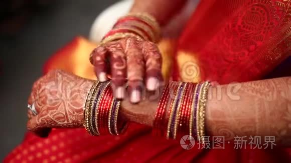印度教新娘准备结婚视频