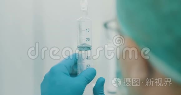 肿瘤药剂师配制化疗药物治疗视频