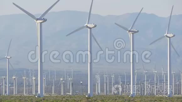 加州棕榈泉的风车视频
