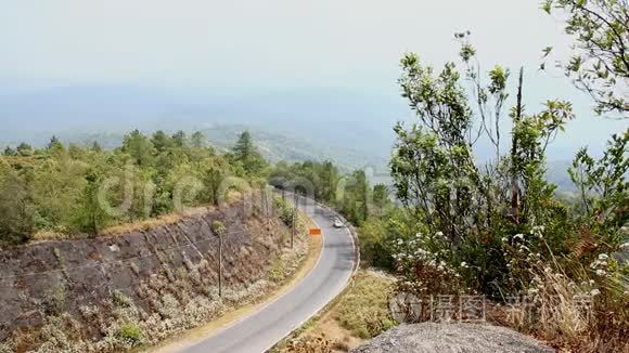 泰国清迈多伊因塔农山公路景观