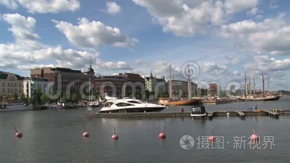 芬兰赫尔辛基市中心的港口视频