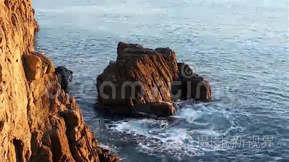 看岩石海岸利古里亚海视频