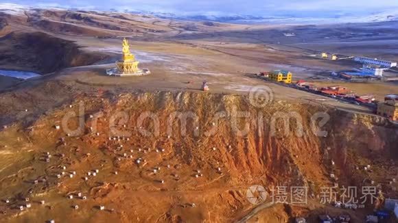 山上大佛像鸟瞰图视频