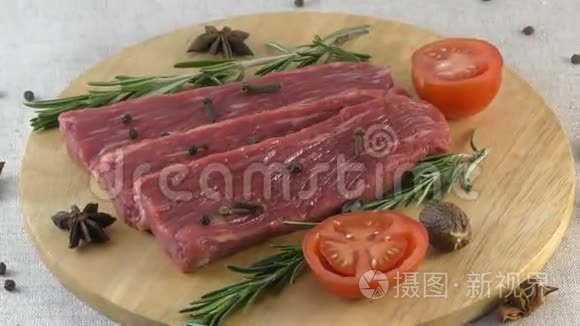 新鲜的大理石牛肉视频