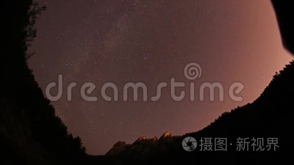 在山上的星空视频