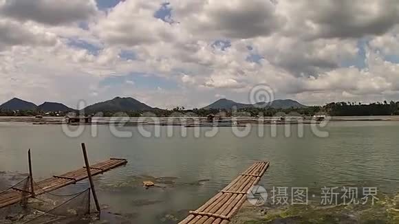 山蒂湖畔的竹筏视频