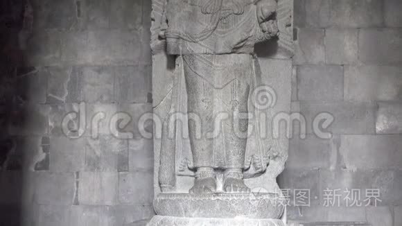 Candi Prambanan或Candi Rara Jonggrang是中世纪9世纪印度教寺庙建筑群