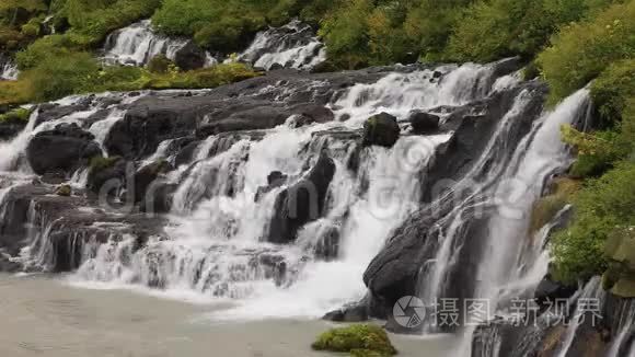 冰岛Hraunfossar瀑布景观