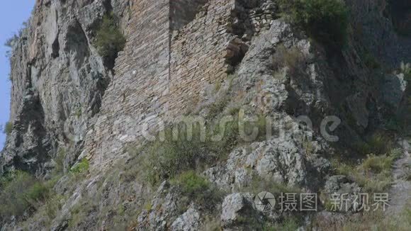 中世纪古石塔高岩全景视频